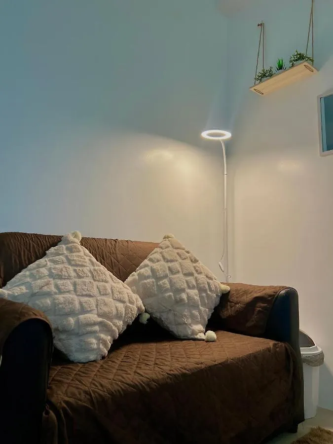 Apartment Minimalist Nordic 1Br With Balcony River View Manila